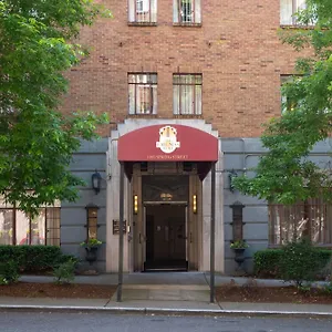 ** Hotel The Baroness USA
